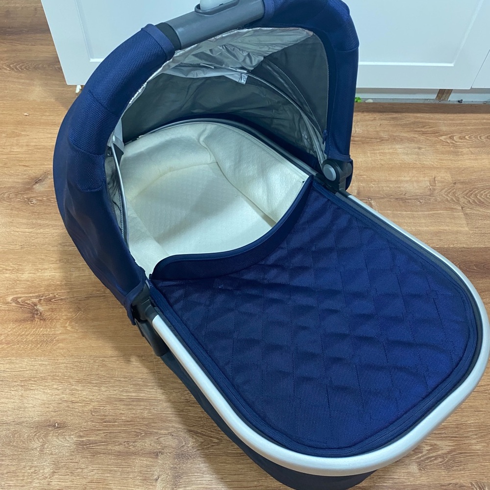 UPPABABY Vista/Cruz bassinet